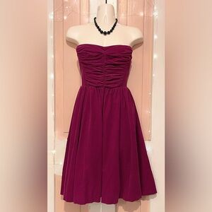 Elegant Strapless Magenta Dress HD Paris